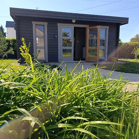 Tiny House Toute Equipee Avec Jardin Saint-Florent-sur-Cher Bagian luar foto