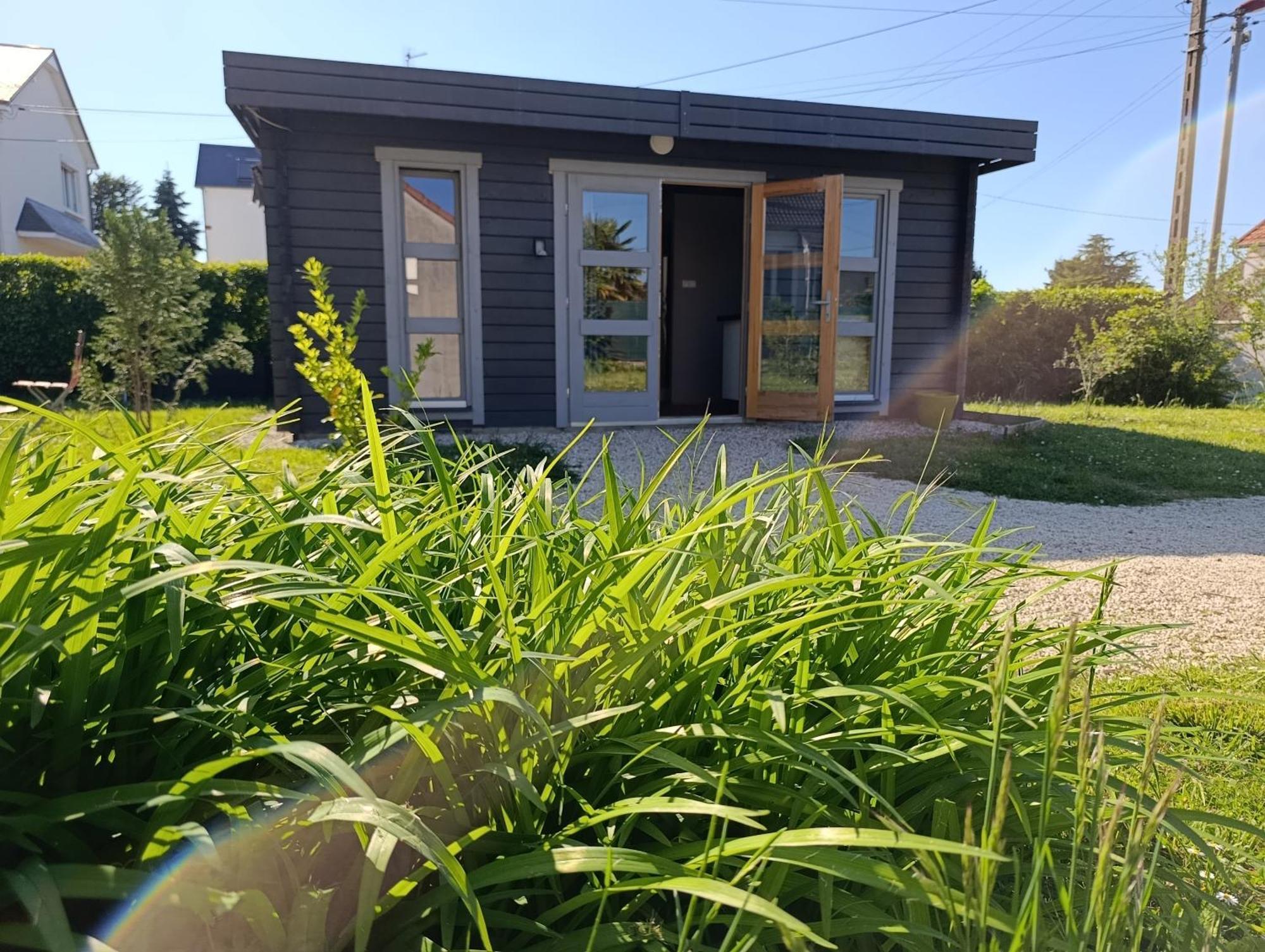 Tiny House Toute Equipee Avec Jardin Saint-Florent-sur-Cher Bagian luar foto
